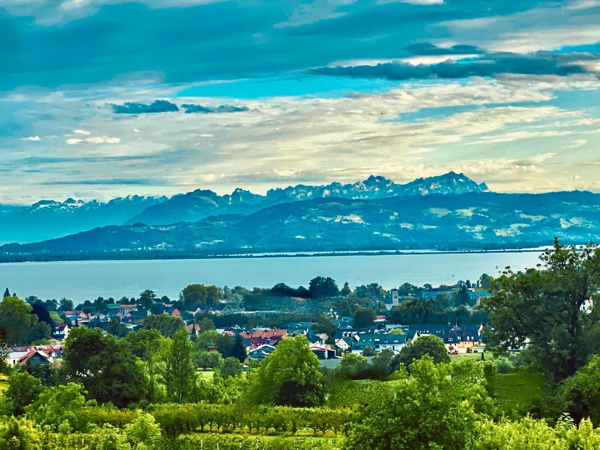Hotel Montfort-Schloessle Lindau  Buitenkant foto