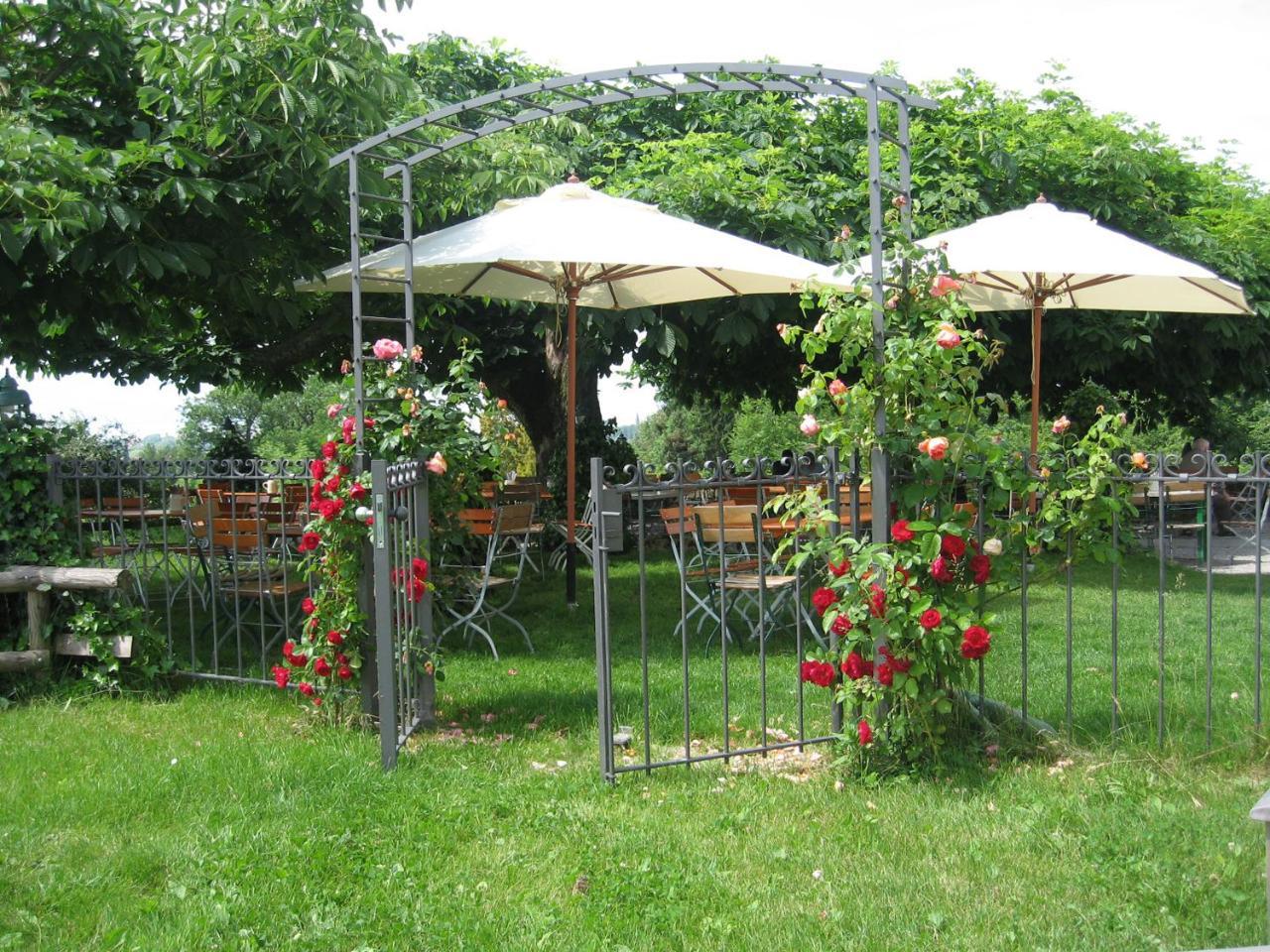 Hotel Montfort-Schloessle Lindau  Buitenkant foto